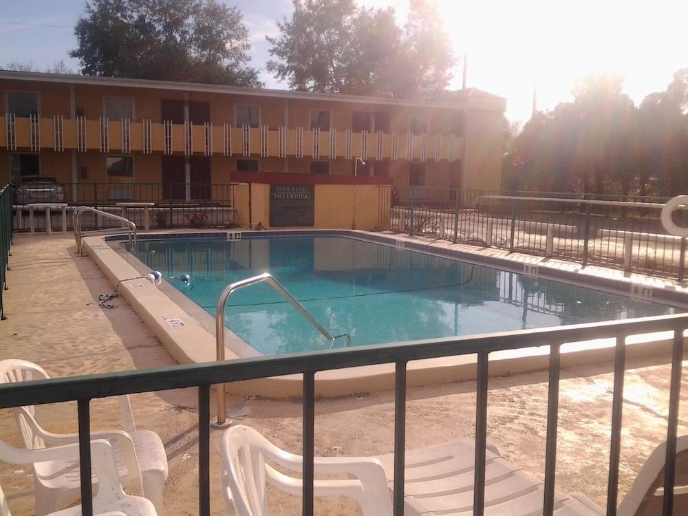 Budget Lodge Mount Dora Exterior photo